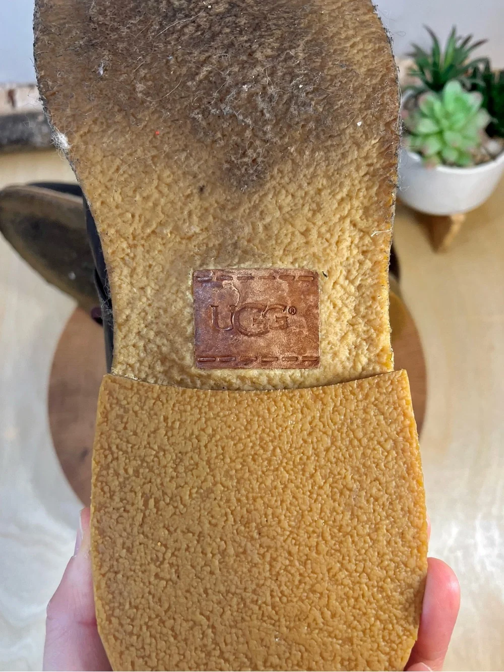 UGG  Leighton Leather Chukka Boots in brown leather Size 12